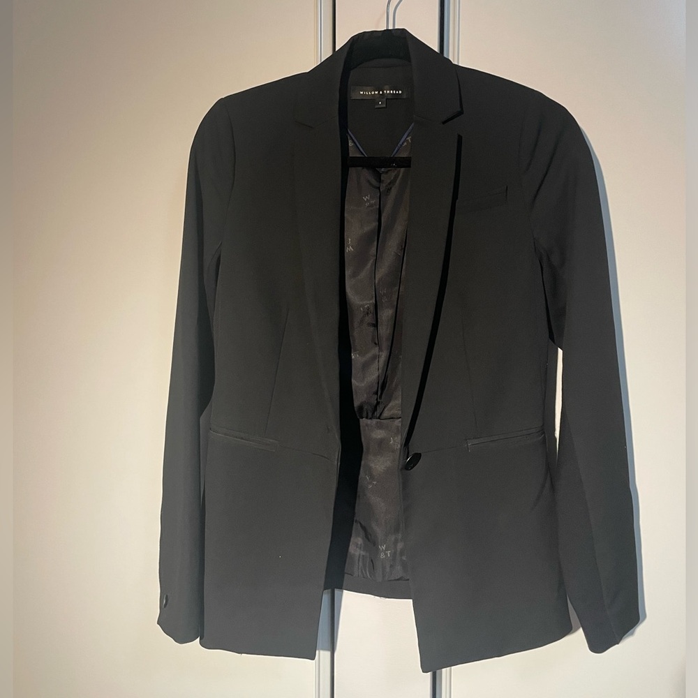 Reitmans Willow and Thread Black Blazer in Size 0